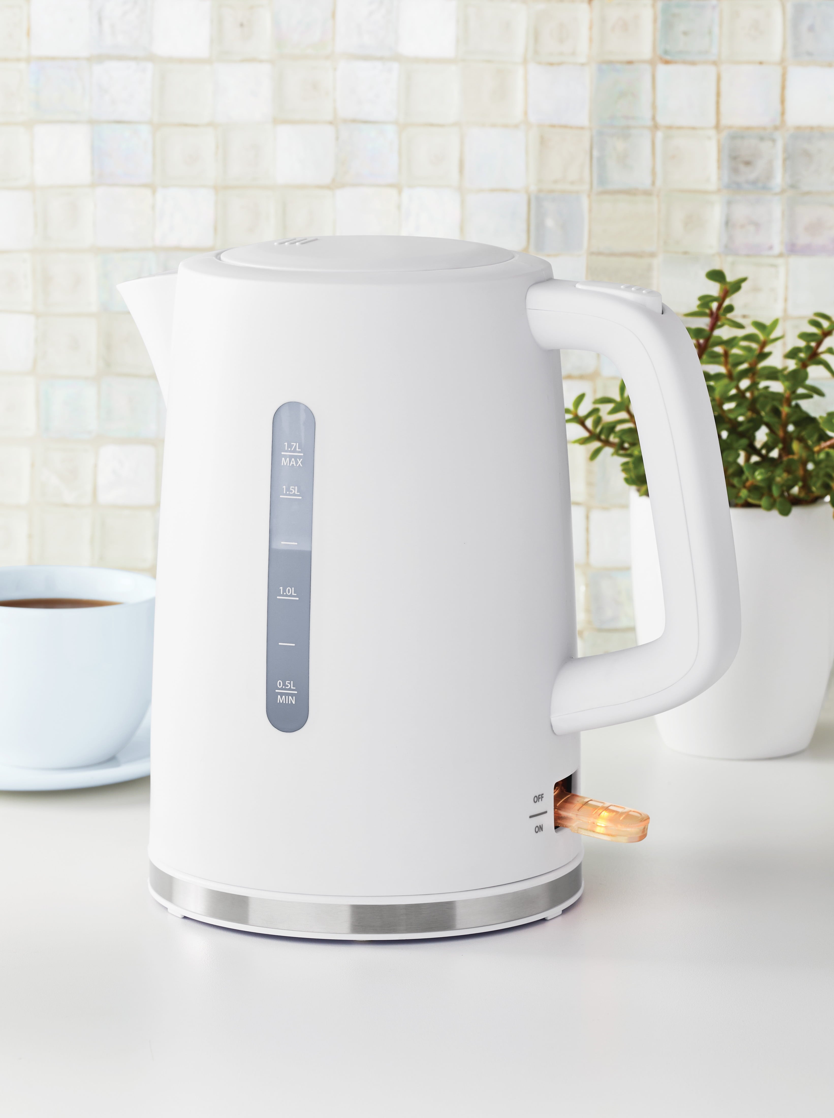 1.7L Electric Kettle – Fast Boil with Auto Shut-Off